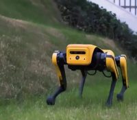 【動画】中国製ロボットの驚異的な性能に全世界が注目！！！！！