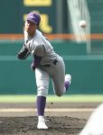 【夏の甲子園2025】二回戦  東洋大姫路 8-4 花巻東 降雨で開始時間変更  花巻東は守備の乱れで失点 終盤に反撃するも及ばず 東洋大姫路は14年ぶりのベスト16進出